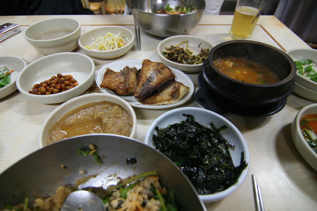 할매보리밥 이미지