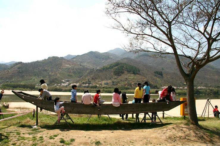 진달래먹고물장구치고 이미지