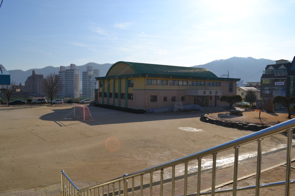 석화초등학교 이미지
