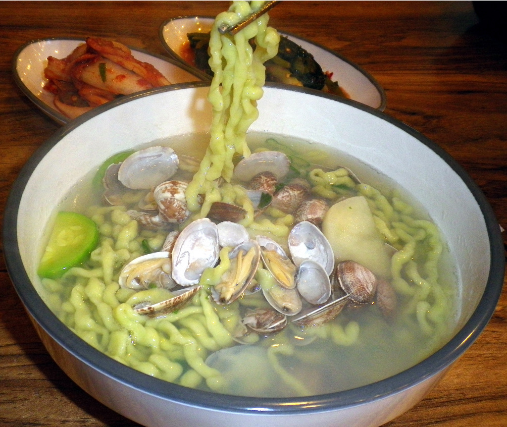 청정칼국수 이미지