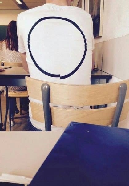 왠지 거슬리는 티셔츠.jpg | 인스티즈