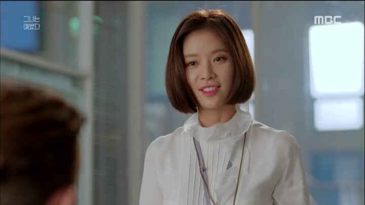 그녀는 예뻤다 황정음 연기중에 조금 민망할때.jpg | 인스티즈