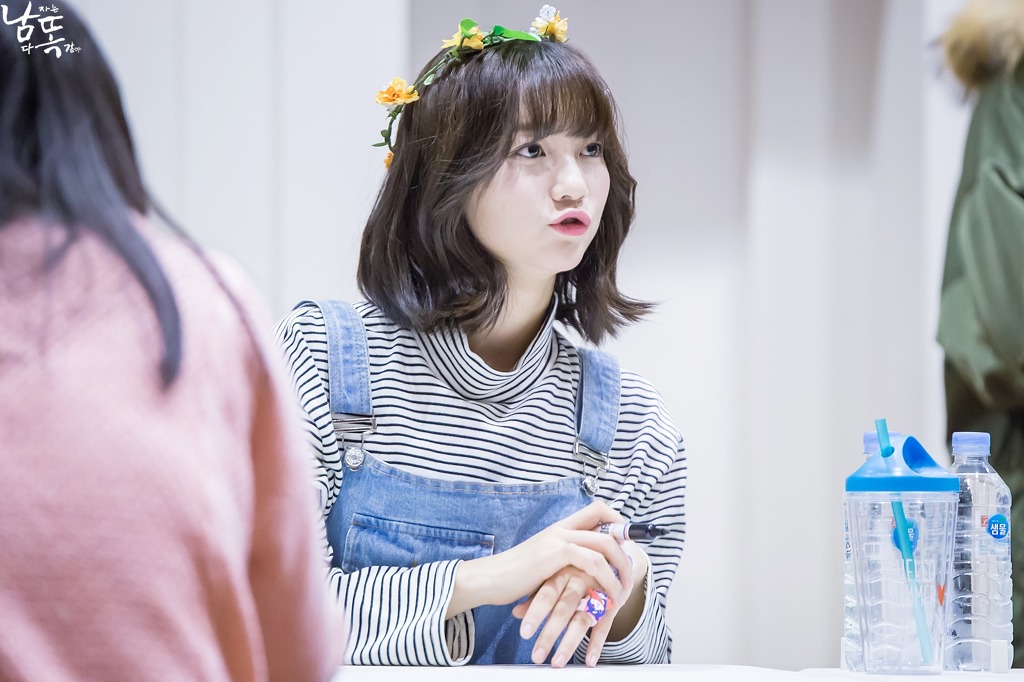 오마이걸의 유일한 단발머리녀 | 인스티즈
