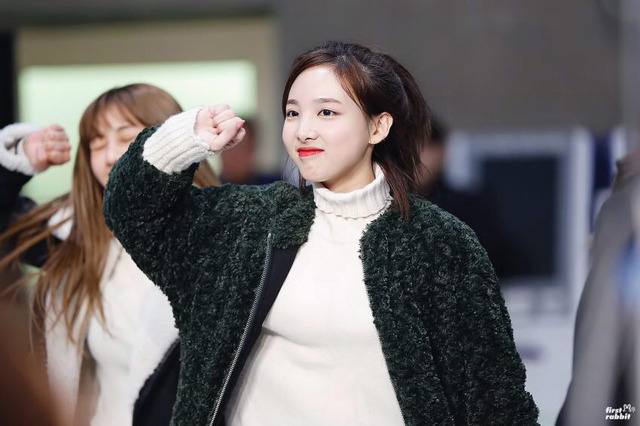 섹시해지고싶은 나연이 ㅋㅋㅋㅋㅋ | 인스티즈