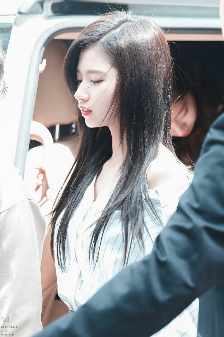 혼혈 느낌 나는 트와이스 사나의 콧대ㄷㄷ | 인스티즈