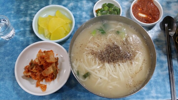 행복칼국수 이미지