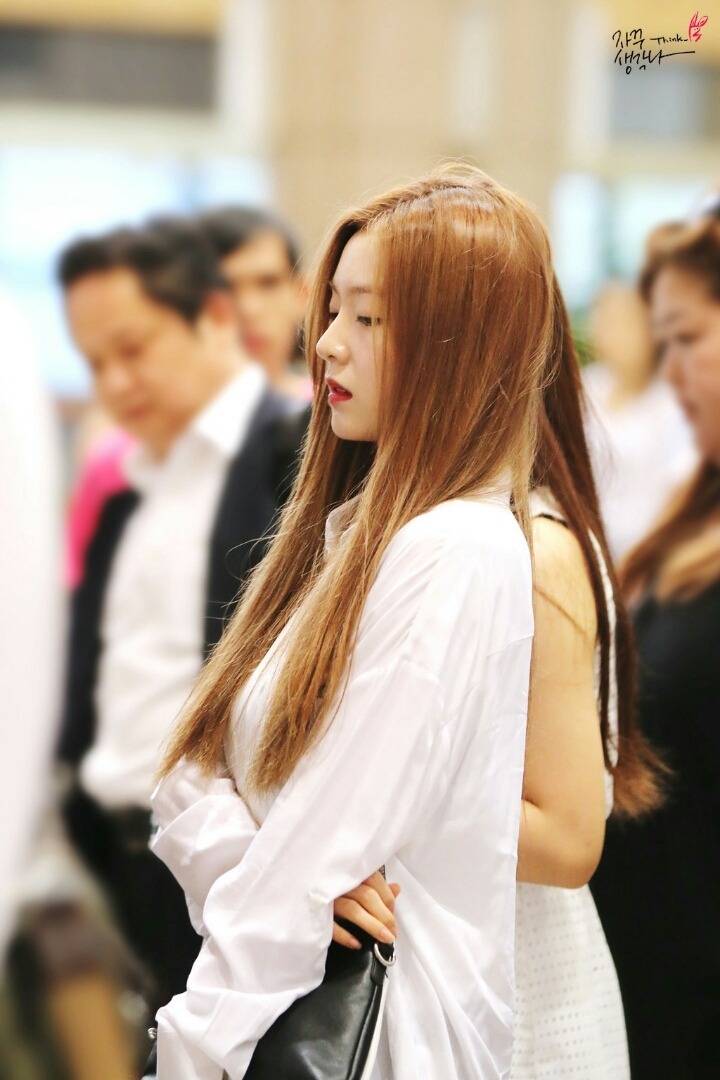 옆태 짱예보스 아이린 | 인스티즈