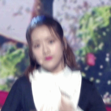 오늘자 뮤뱅 대기실 인터뷰 - 나은이 캡처 (에이프릴) | 인스티즈