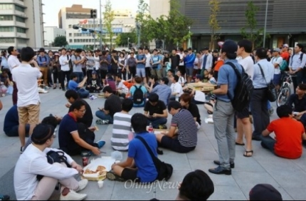 역사에 길이 남을 추악한 시위 jpg | 인스티즈