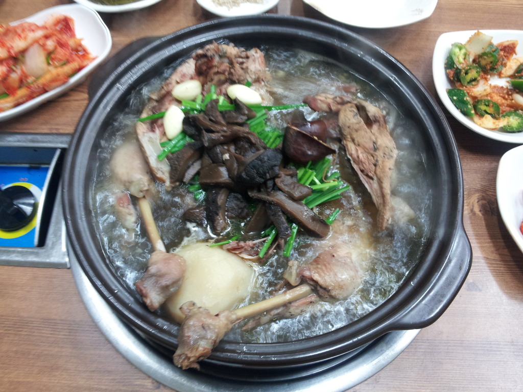 참능이백숙 이미지