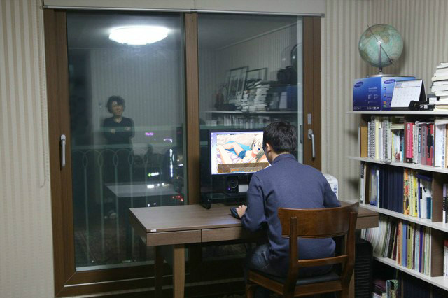 누군가 보고 있다 | 인스티즈