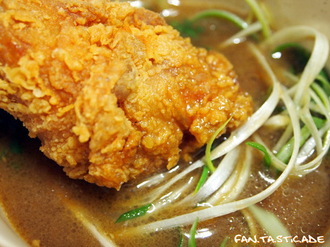 본 치킨 이미지