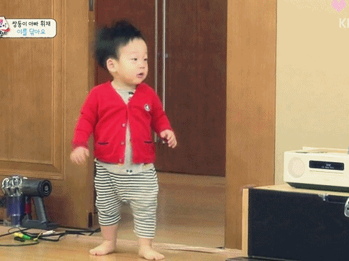 [슈퍼맨이돌아왔다] 귀엽고 웃기게 걷는 서언이ㅋ | 인스티즈