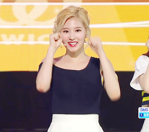 [트와이스] 생각보다 작은게 많은 사나.gif | 인스티즈