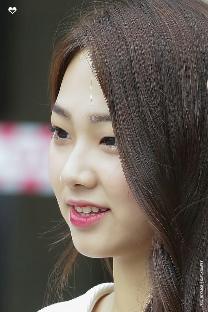 볼살이 많지만 옆선이 이쁜 강미나 | 인스티즈