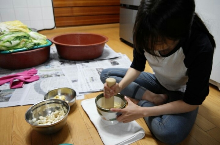김장하는 지숙.jpg | 인스티즈