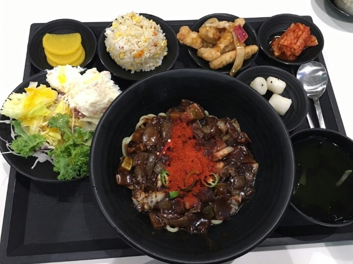 어느 게임회사 구내식당 클라스.jpg | 인스티즈