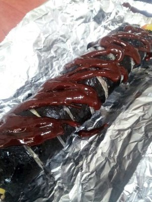 특이하게 초장을 찍어먹는 김밥 | 인스티즈