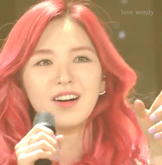 우는 예리 달래주는 웬디.gif | 인스티즈