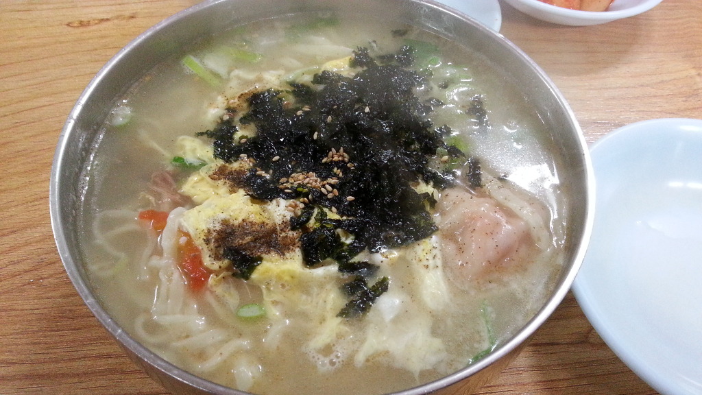 운천칼국수 이미지