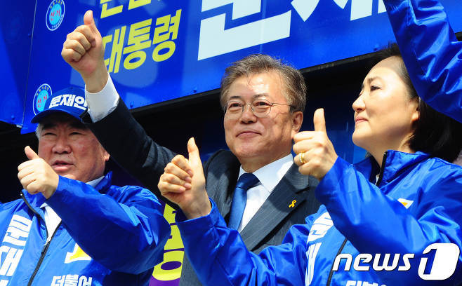 오늘 제주시 동문시장 찾은 문재인.jpg | 인스티즈