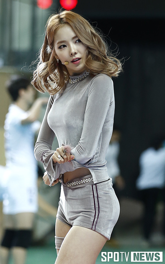 스텔라 효은의 치명적인 매력 | 인스티즈