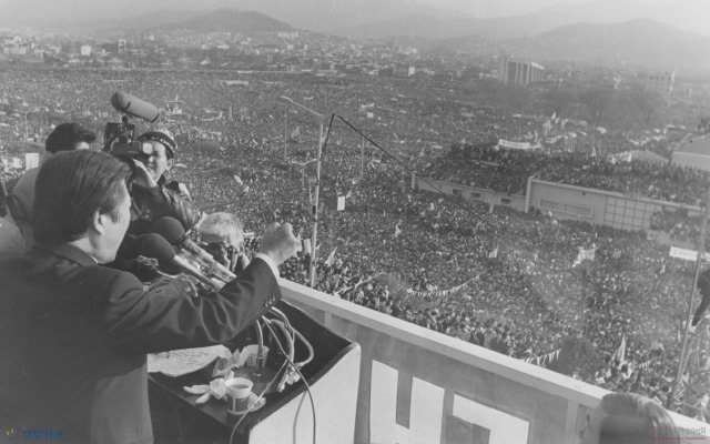 다자대결에서 40%대도 압도적 지지율인 이유.jpg | 인스티즈