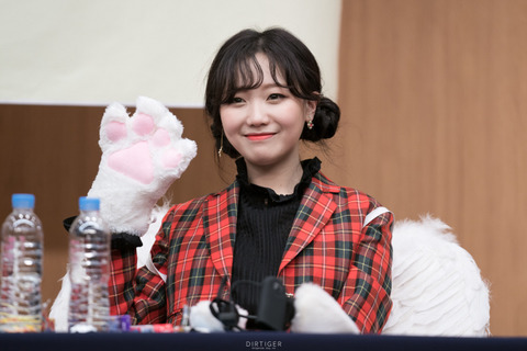 끼부리는 러블리즈 류수정 | 인스티즈