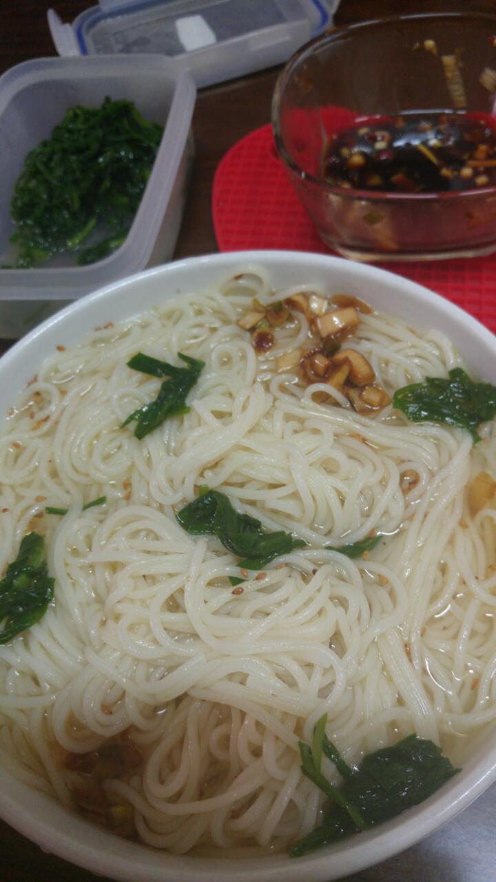 국수먹방 이미지