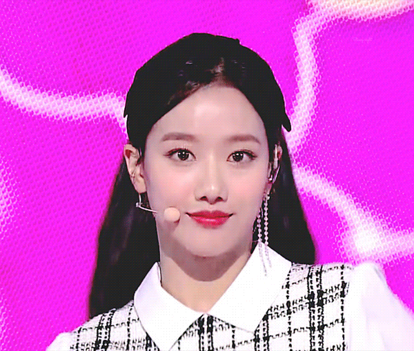 상큼하게 이쁜 에이프릴 이나은.jpgif | 인스티즈