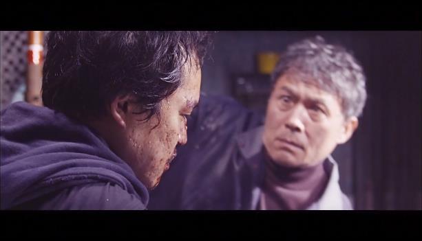 강산맨션 102호에는 살인마가 살고있다. ＜영화＞ 이웃사람 17 | 인스티즈