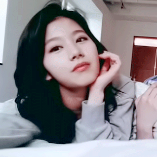 쯔위가 보이는 사나 | 인스티즈
