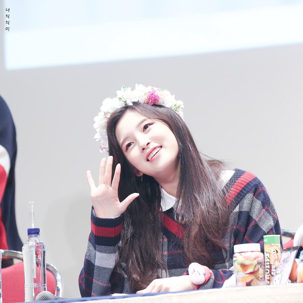 최예원 a.k.a 오마이걸 아린.jpgif | 인스티즈