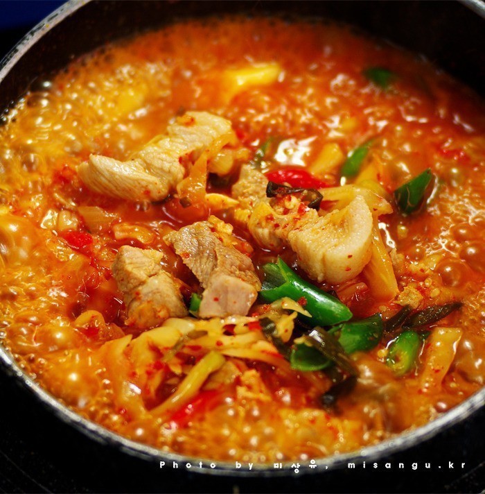 선호하는 김치찌개는? | 인스티즈