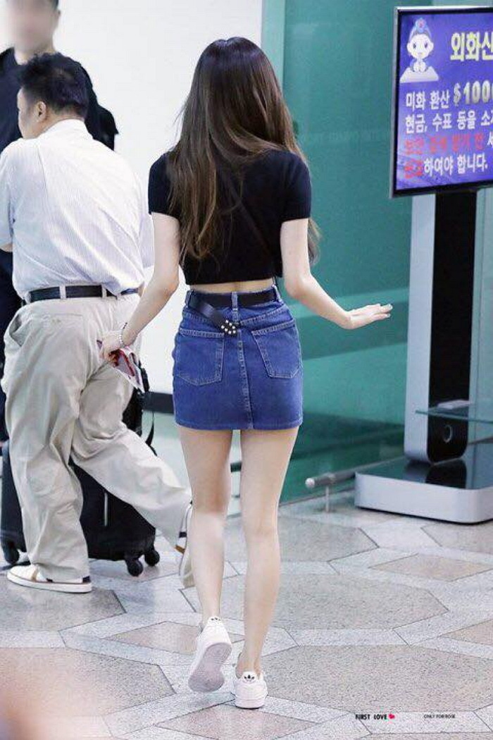 크롭탑이 잘 어울리는 블랙핑크.jpgif | 인스티즈