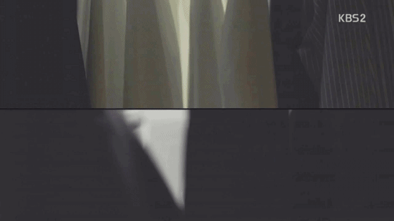 김명민이 한 드라마에서 두 영혼 모습을 어떻게 보여주는지 한눈에 보여주는 짤.gif | 인스티즈