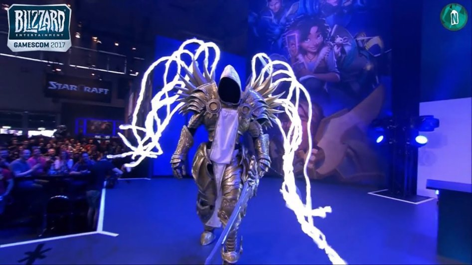 ??? : 아니 코스프레 대회라니까요? | 인스티즈