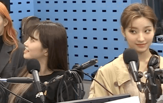 프로미스나인 딜교.GIF | 인스티즈