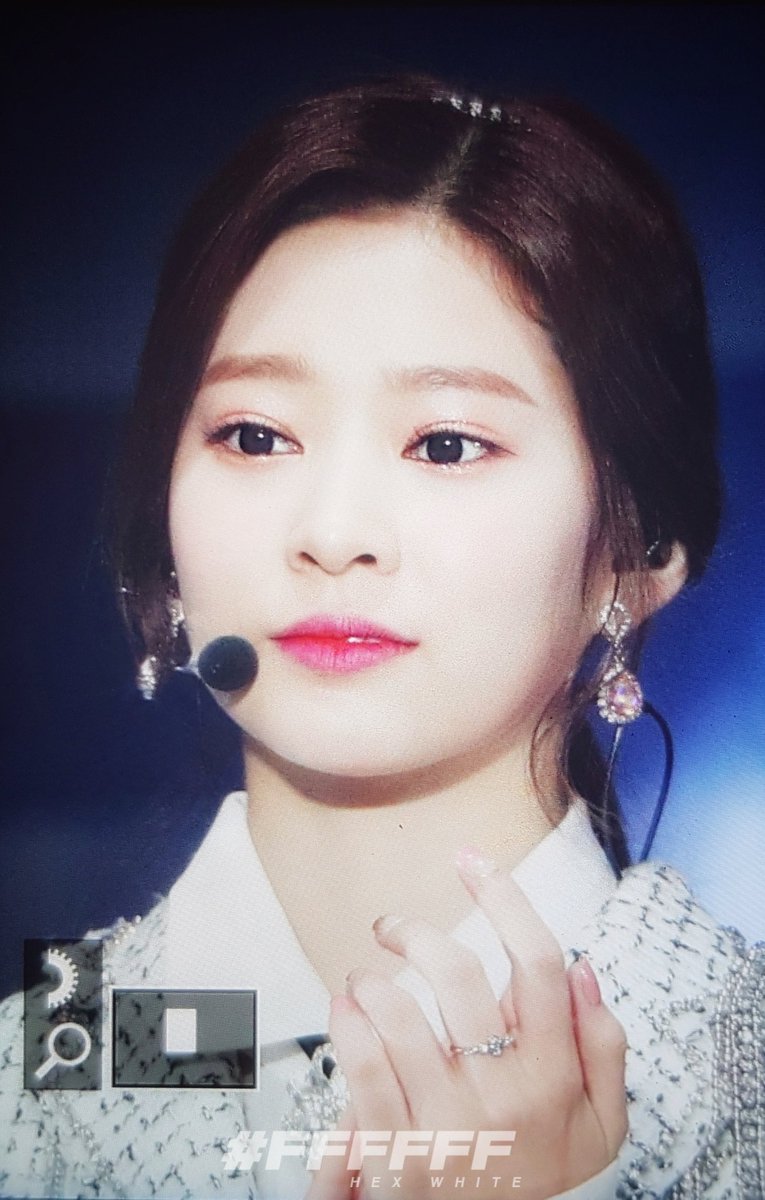 프리뷰로 보는 오늘자 아이즈원 김민주.jpg | 인스티즈