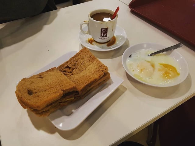 불호보다 호가 월등히 많은 싱가포르 필수 먹템.jpg | 인스티즈