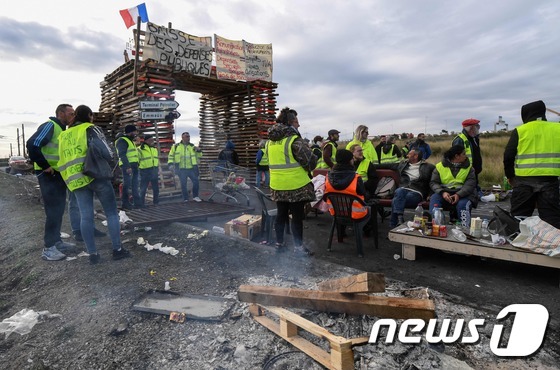 간단하게 알아보는 프랑스 정치의 혼돈 상황.. | 인스티즈