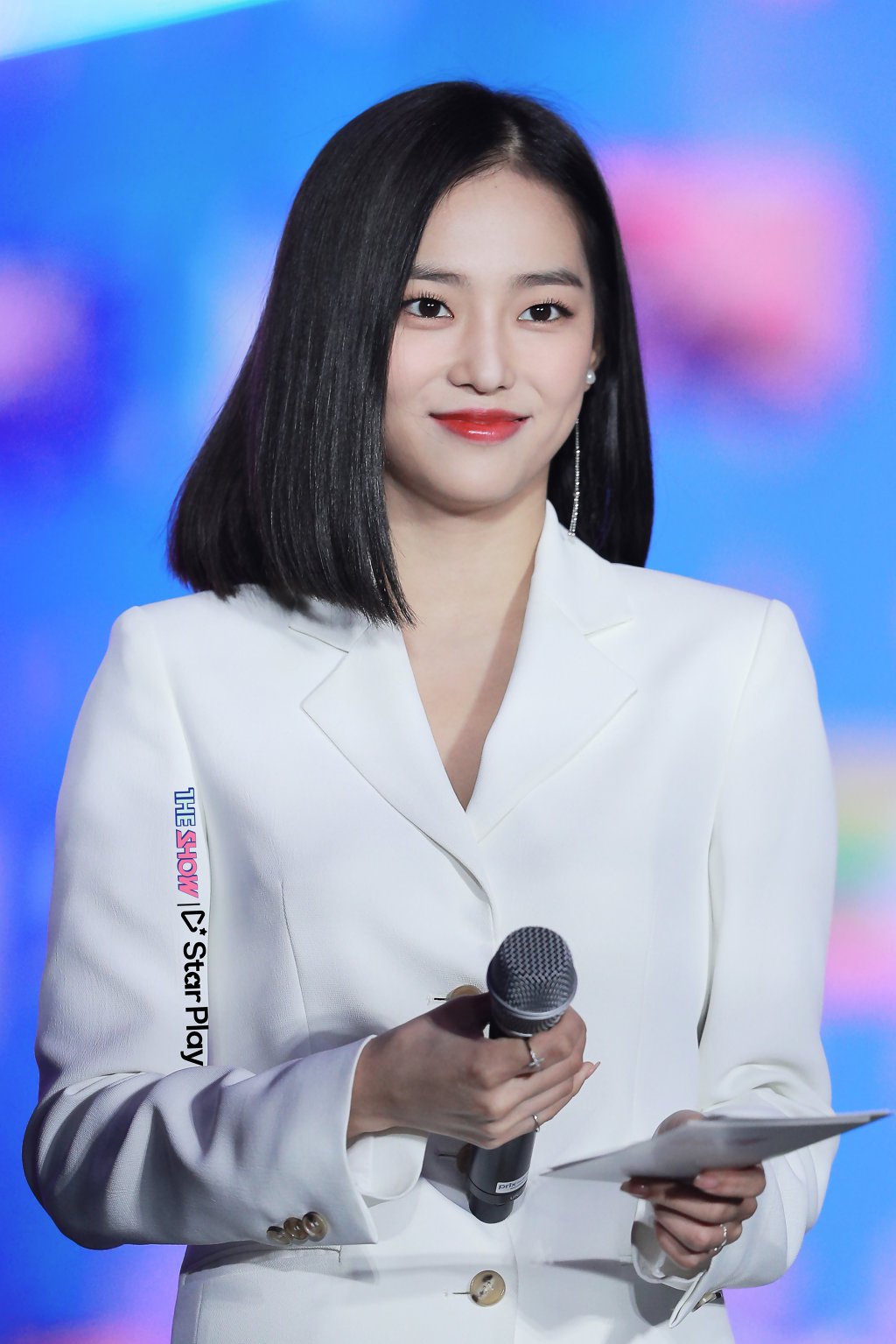 단발머리가 찰떡같이 어울리는 CLC 장예은.jpgif | 인스티즈