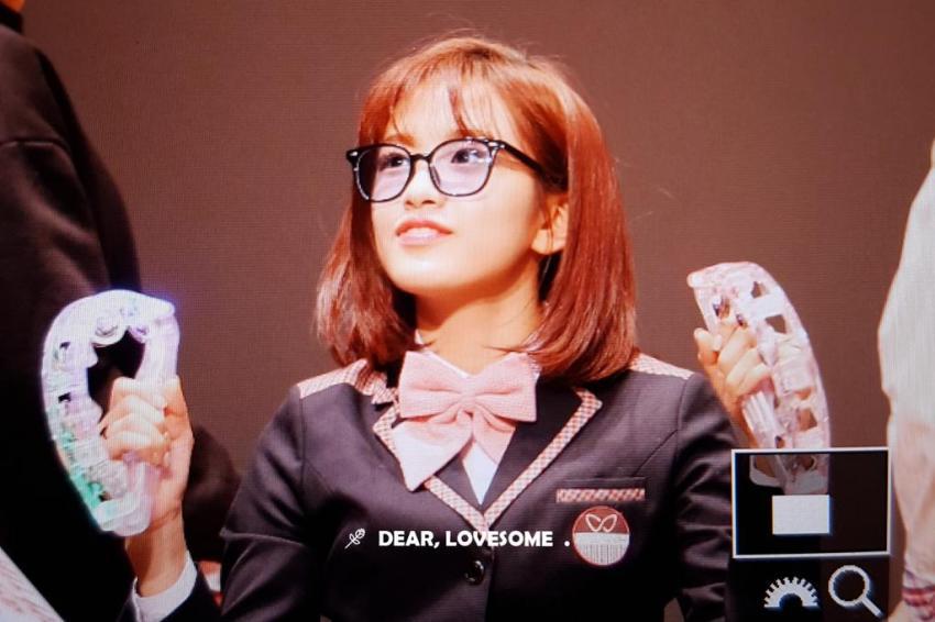 아이즈원) 안경이 참 잘어울리는 아이돌 .jpgif | 인스티즈