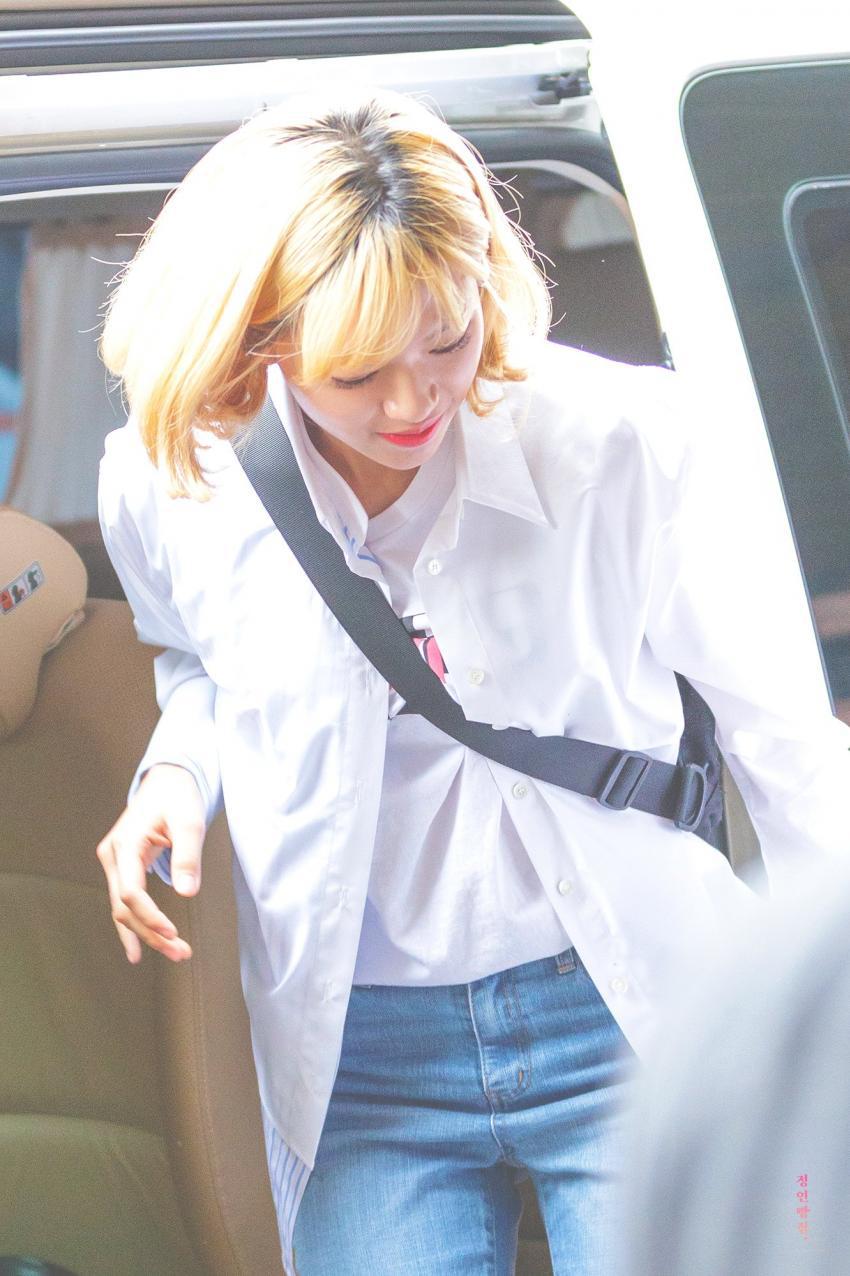 180401 안녕하세요 출근 정연이~ | 인스티즈