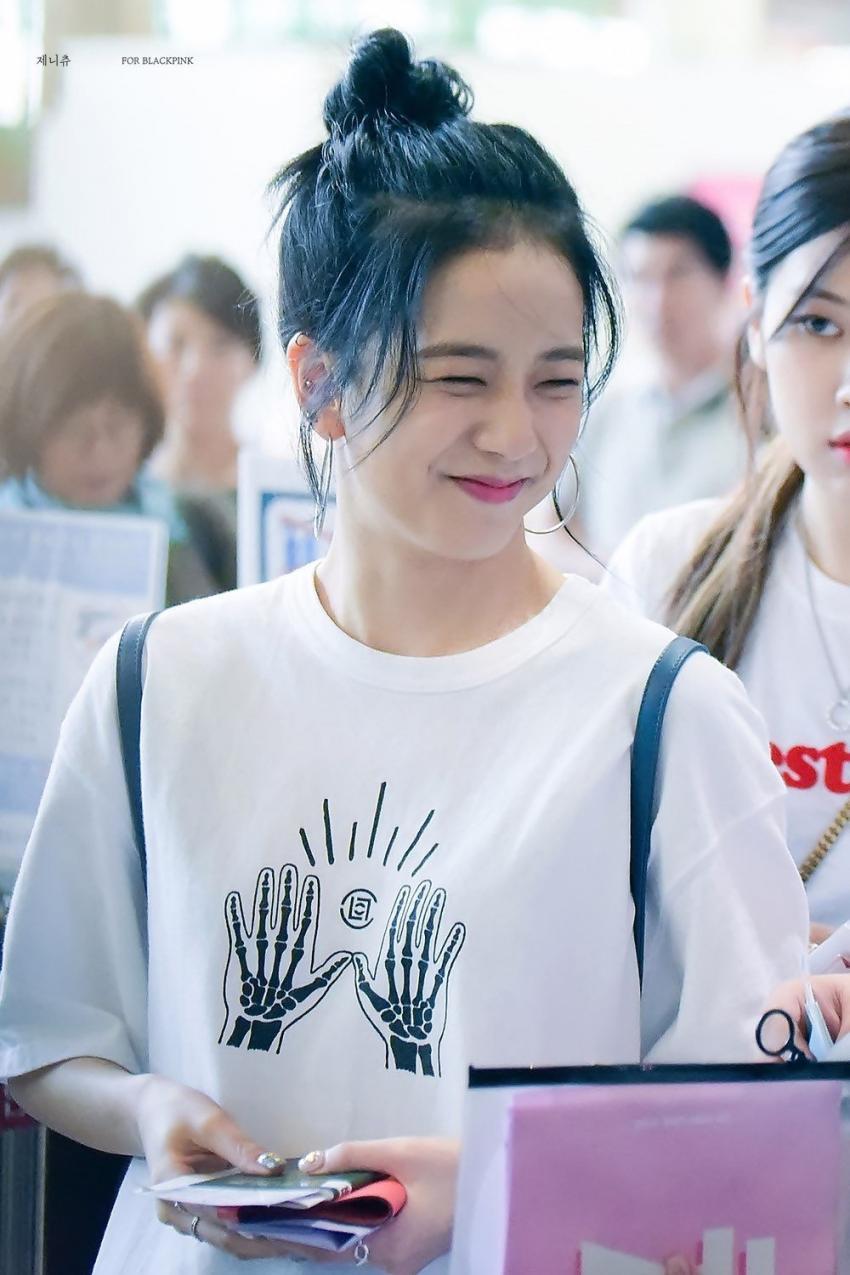 블랙핑크 오늘자 김포공항 사진.jpg | 인스티즈