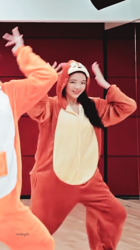 웃을때 댕댕이같은 ITZY 리아.gif | 인스티즈