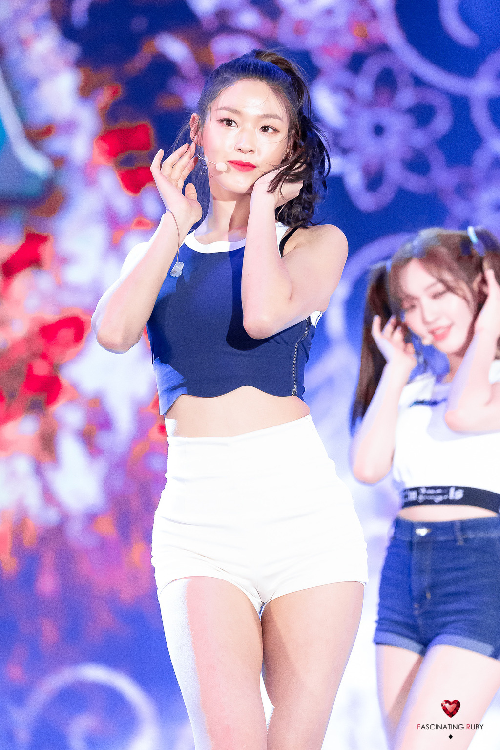 오늘 생일을 맞은 설현이.jpgif | 인스티즈