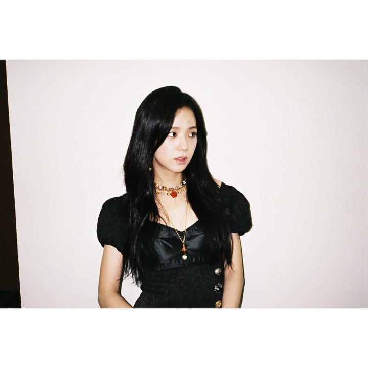카페에 올라왔던 지수짤포함해 다시 공유하고싶으니 지수 | 인스티즈