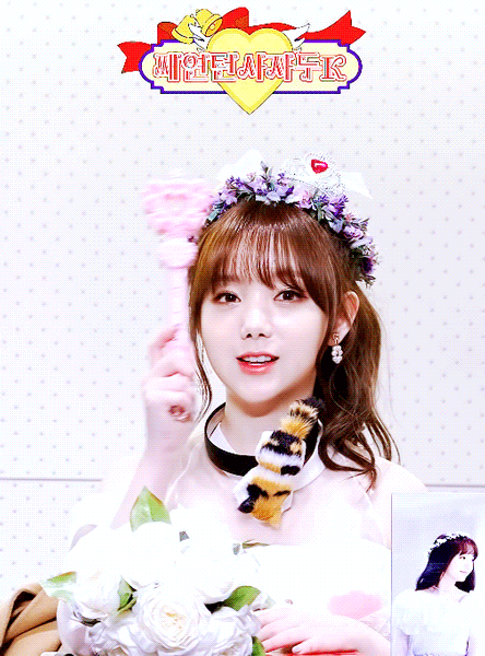 심하게 감기걸려서 말한마디 못했다고 하던 날 러블리즈 케이 모습.gif | 인스티즈