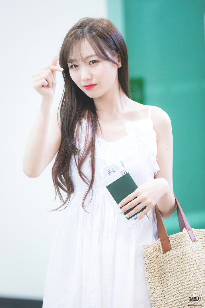 [러블리즈] 퇴근시간이 다가와서 수정이 | 인스티즈